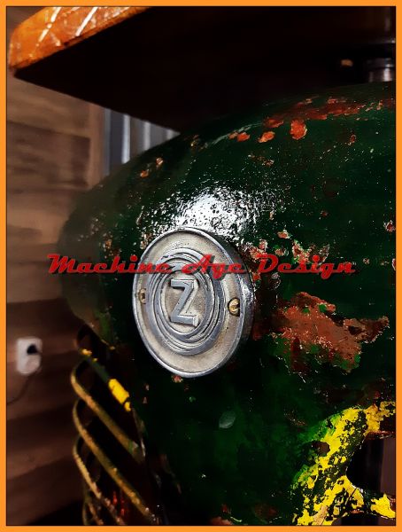 machine age , traktor pult steampunk style