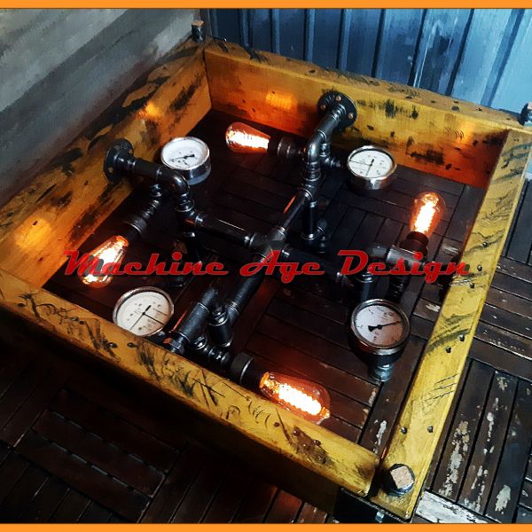 ipari stílus , Dohányzó asztal 4 műszerrel , steampunk machineage