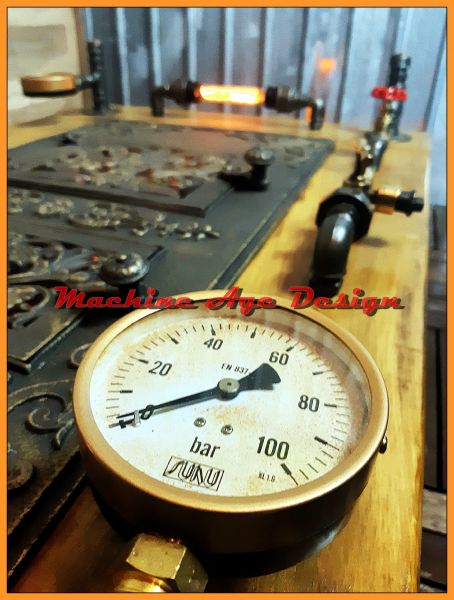 machine age Antik kályhaajtós asztal steampunk