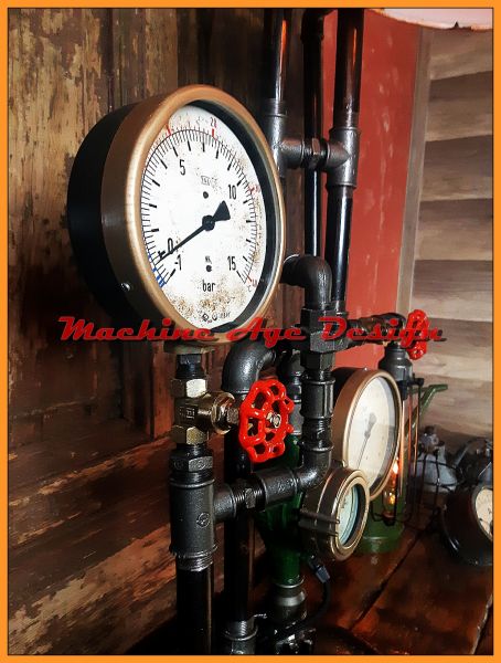 machine age , steampunk , két manométeres nagy lámpa