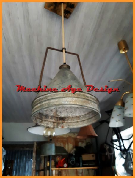 egyedi steampunk lámpa